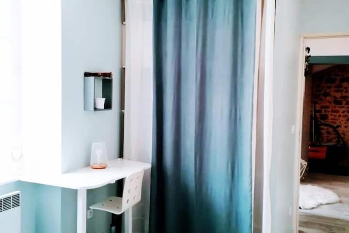 Appartement Rouge Avec Jardin Eymoutiers  Exterior foto
